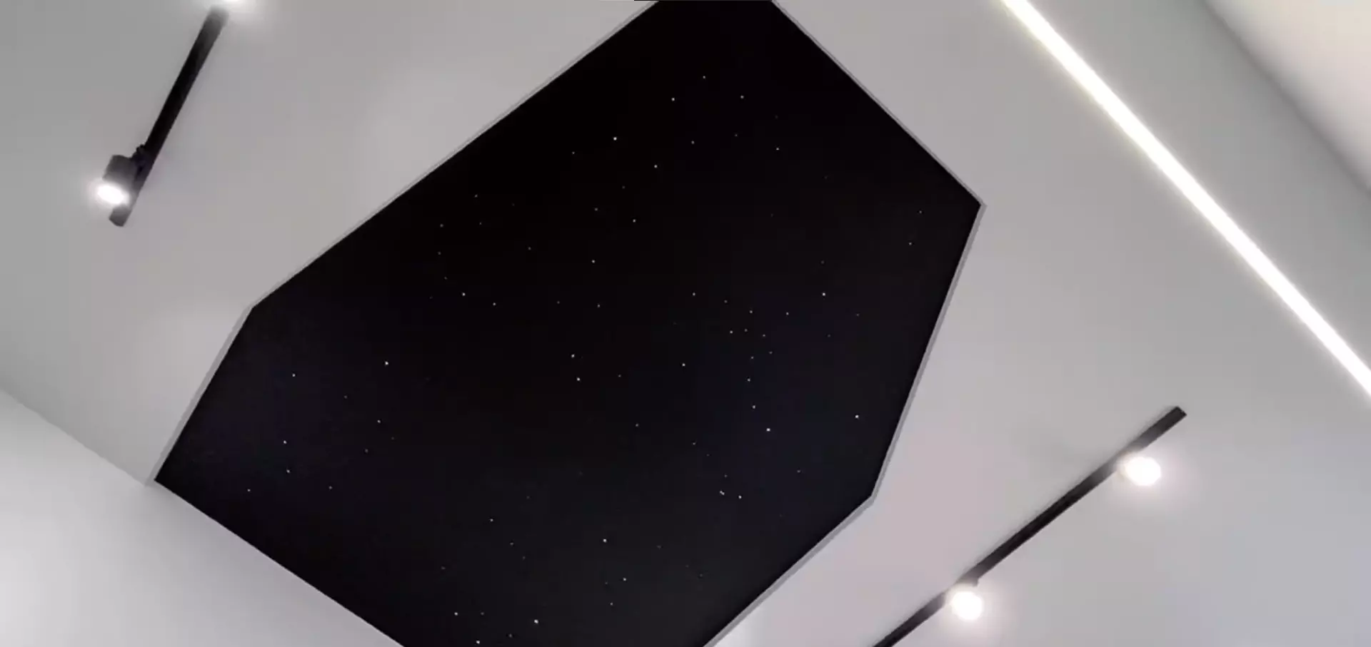 Казань, Максимова, 2а, фото 1